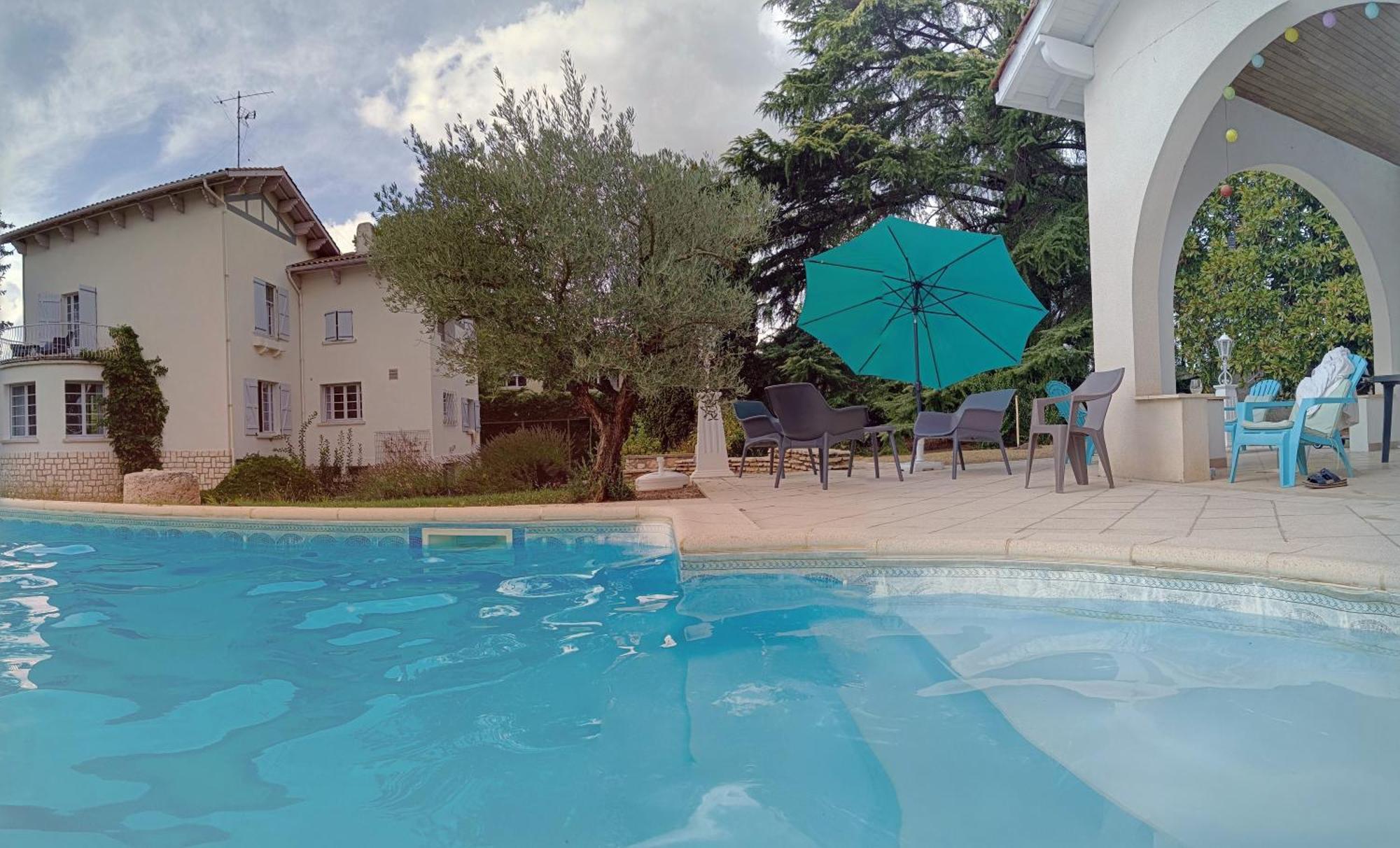 La Maison Basque Sainte-Livrade-sur-Lot Extérieur photo
