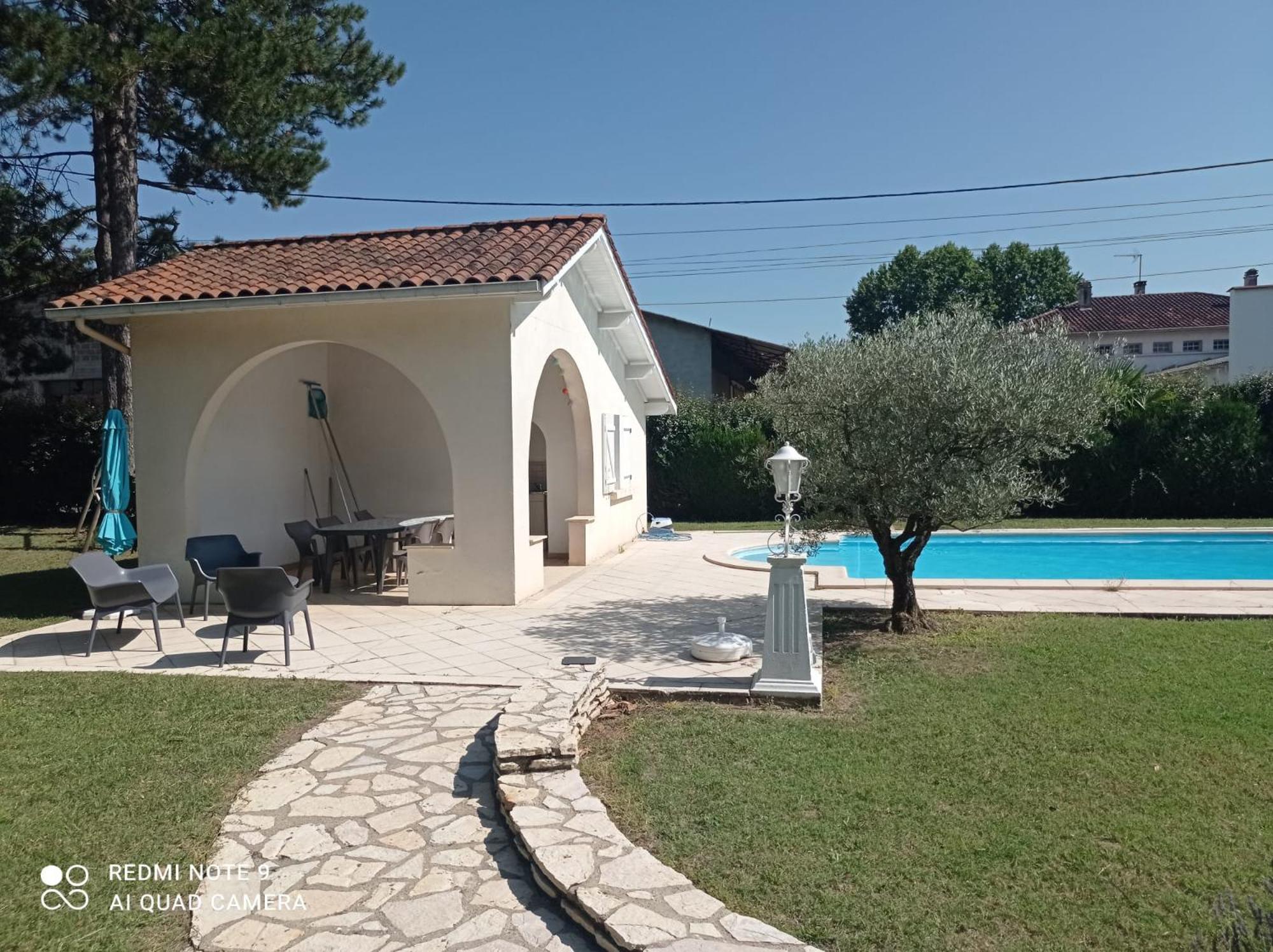 La Maison Basque Sainte-Livrade-sur-Lot Extérieur photo