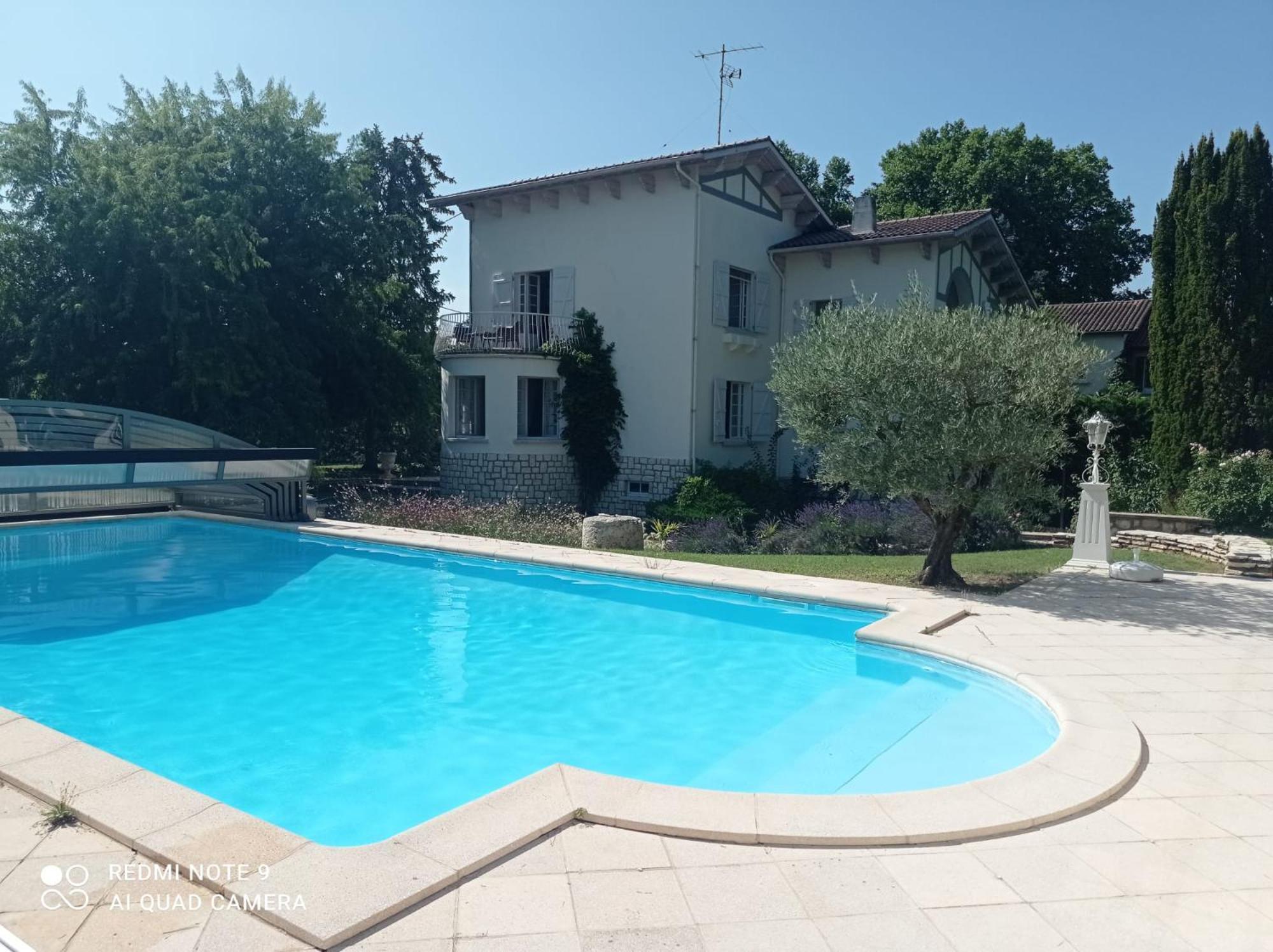 La Maison Basque Sainte-Livrade-sur-Lot Extérieur photo